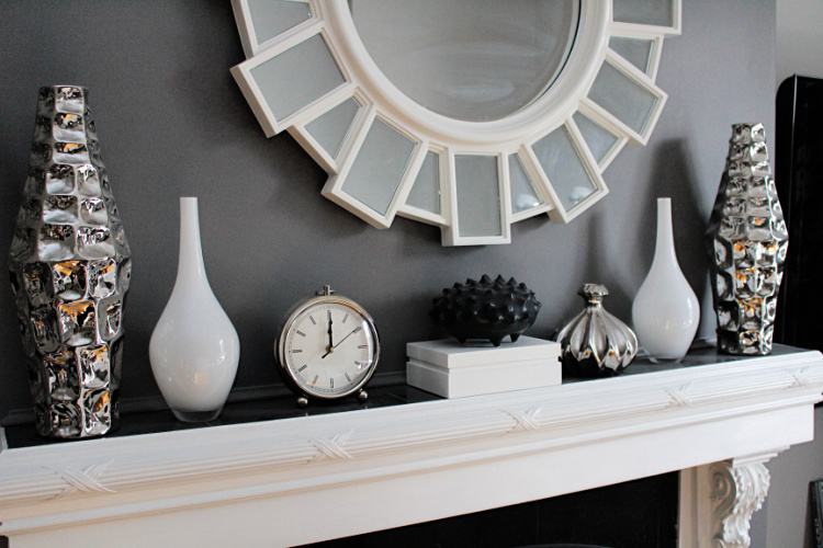 Simple Halloween Decorations for the Fireplace Mantel! www.designinsidethebox.com